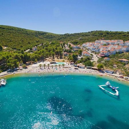 Apartman Ylli Nečujam Esterno foto